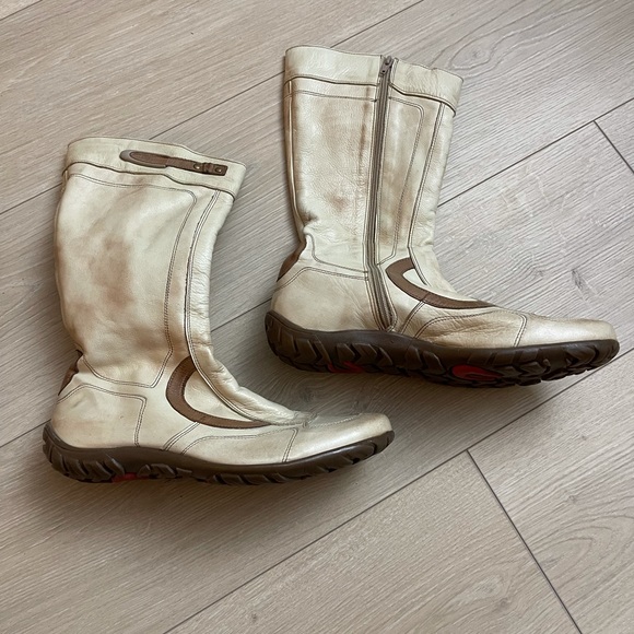 Off white/beige Klub Nico boots size 7. - Picture 2 of 7